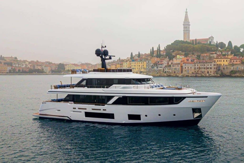 Custom Line Navetta 30 Rovinj 00