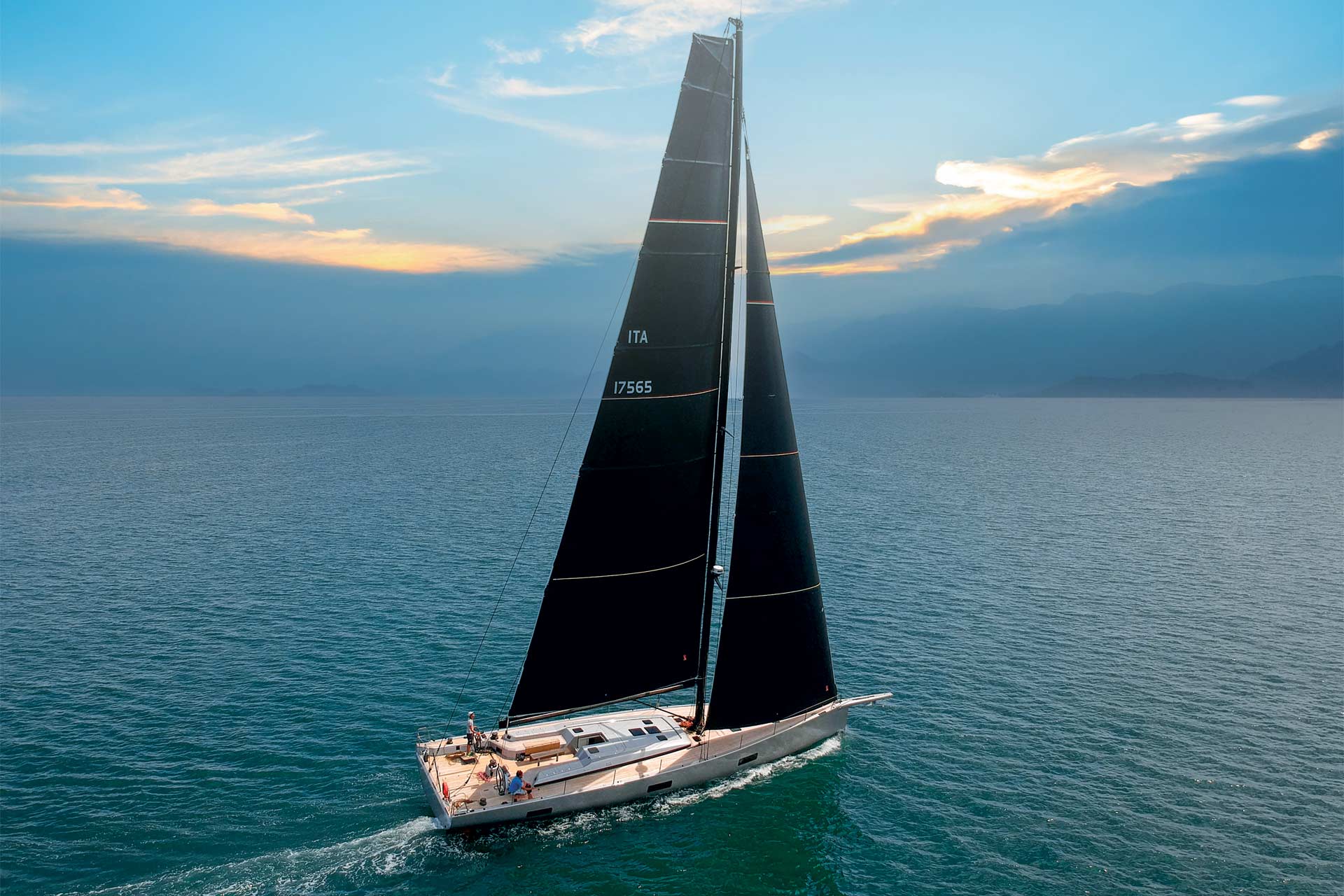 65 sailing boat Scuderia 65