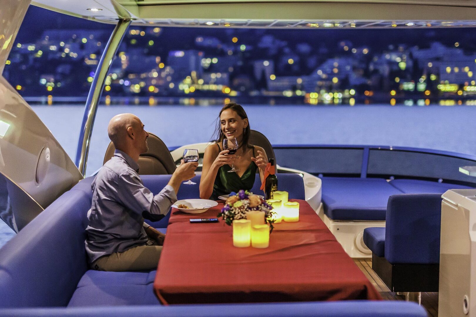 THE BEST WAY flybridge lifestyle