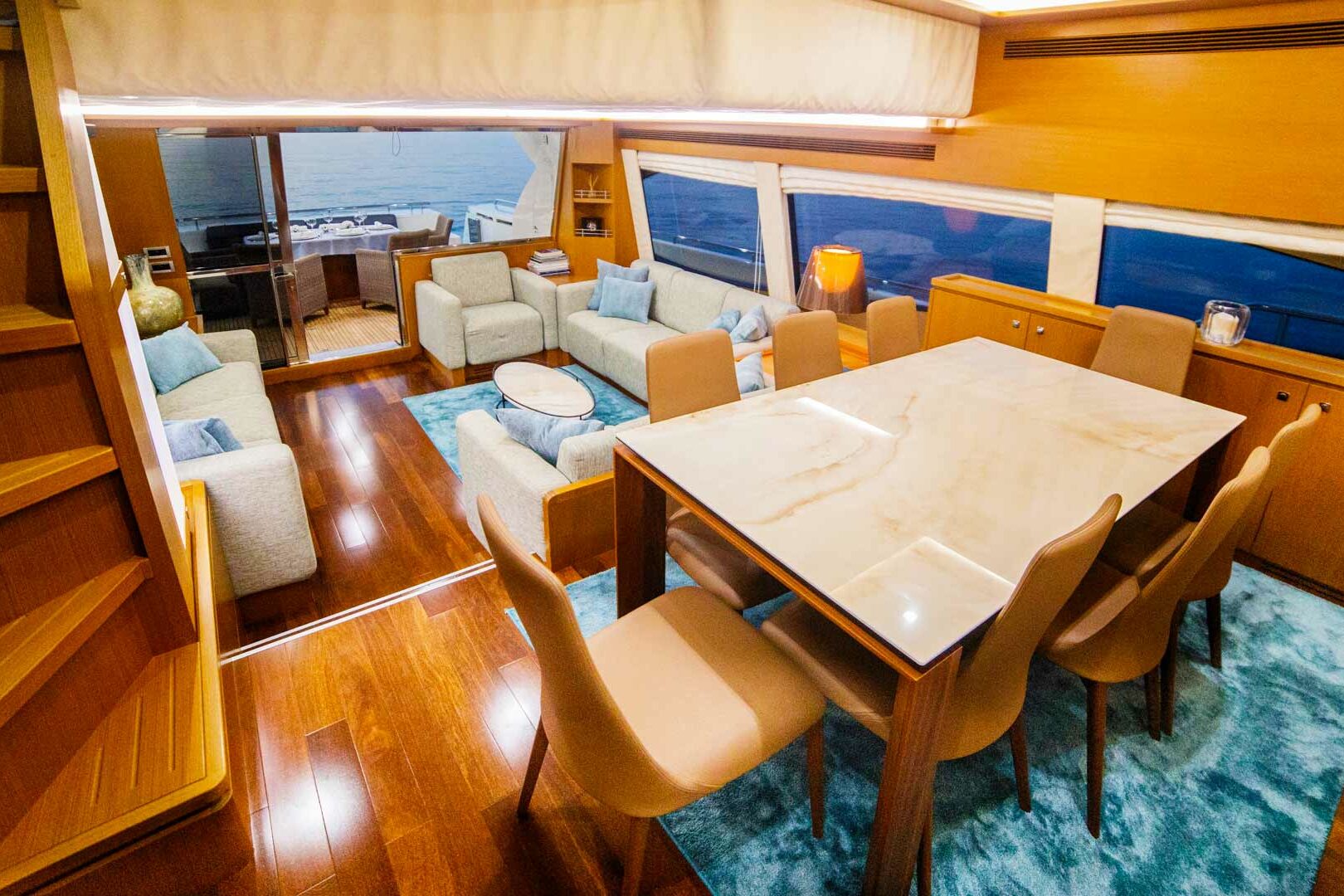 Luxury yacht Ferretti 780 Orlando L dining table