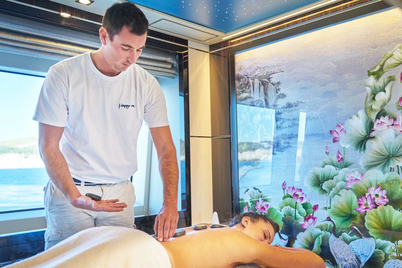 Luxury yacht Benetti Happy Me massage room