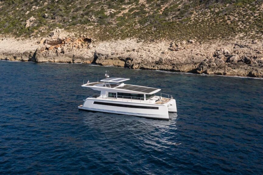 Silent 60 catamaran cruising