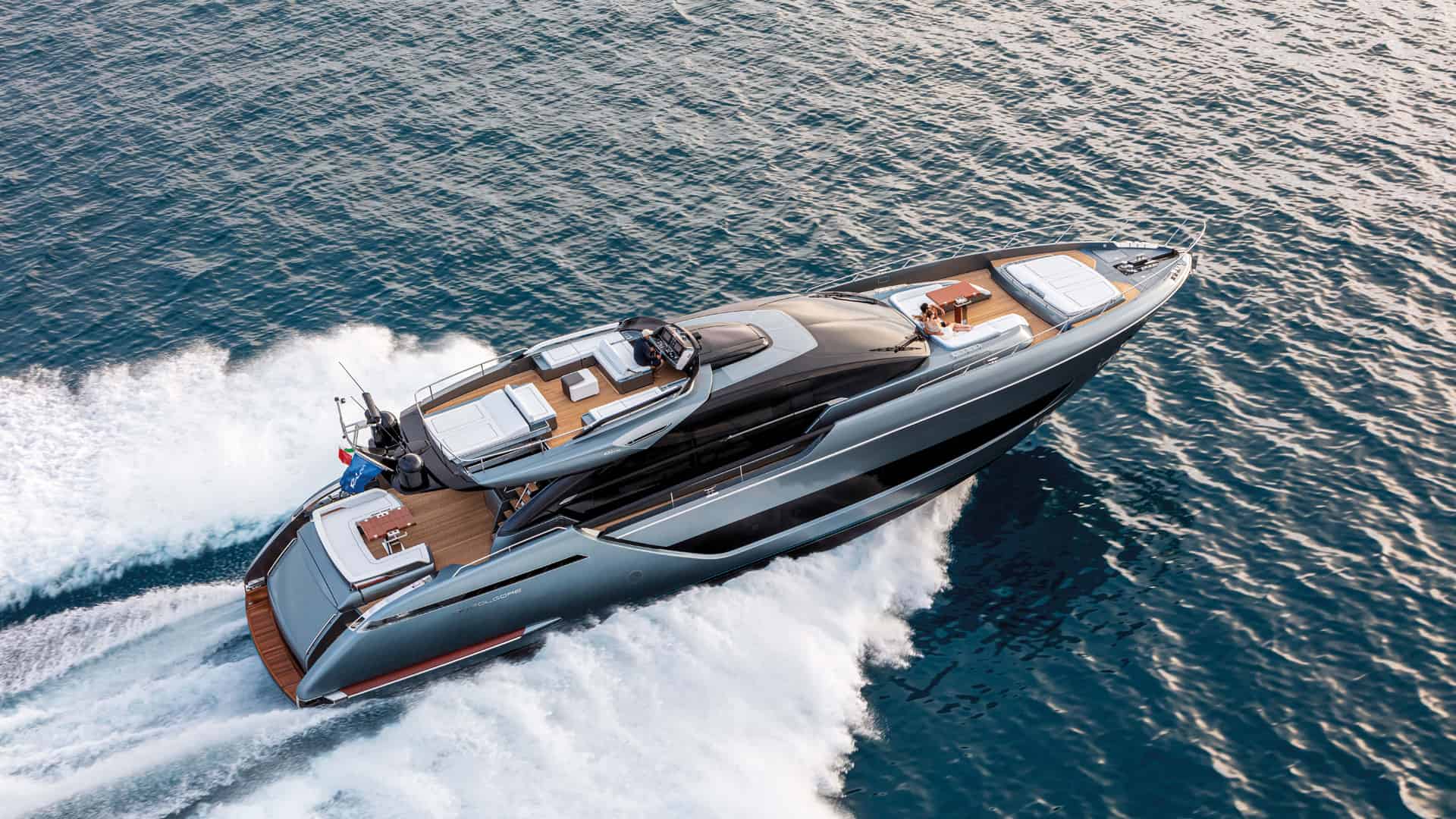 Riva 88 Folgore motoryacht