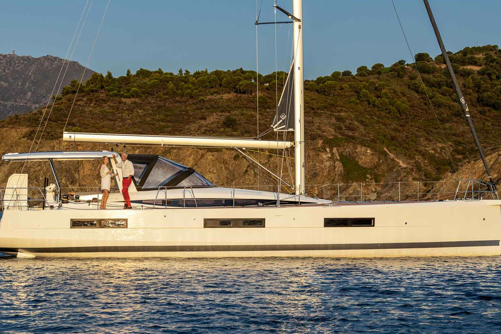 Jeanneau Yachts 60 anchored