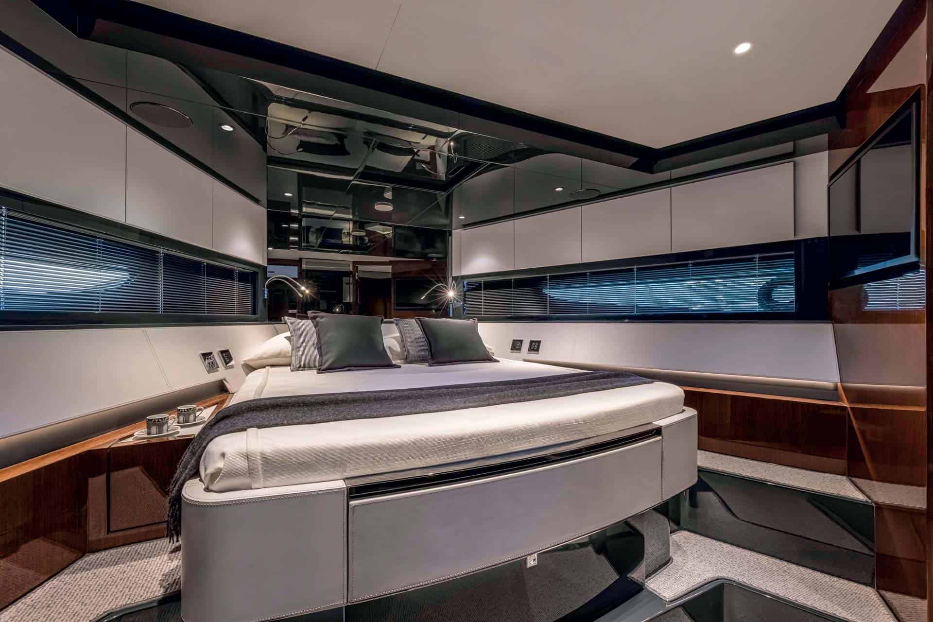 Riva 68 Diable owners cabin