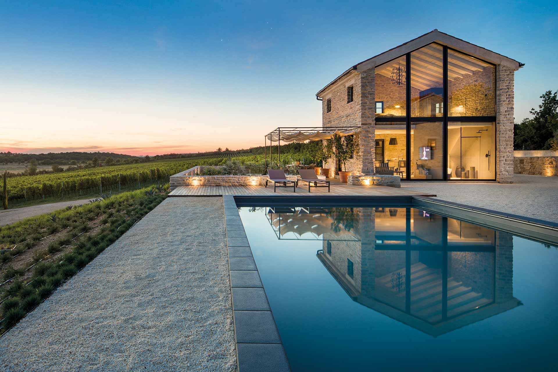 Luxury Croatian Villas, Bas de bas
