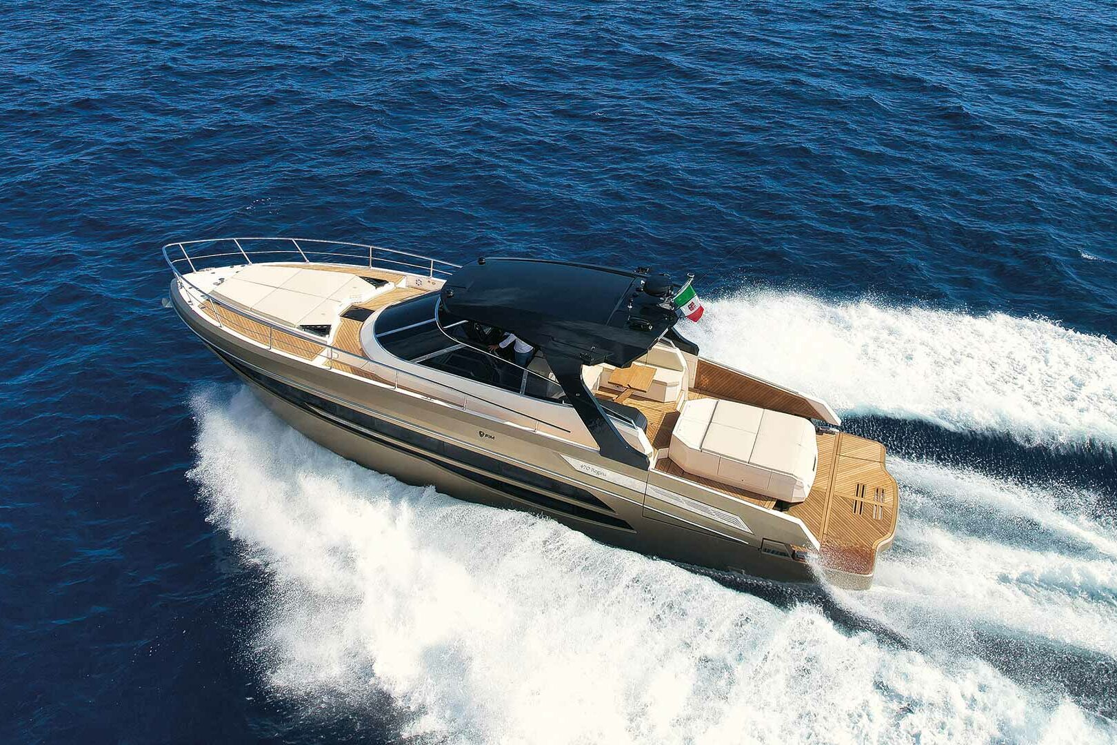 FIM Regina 470 cruising