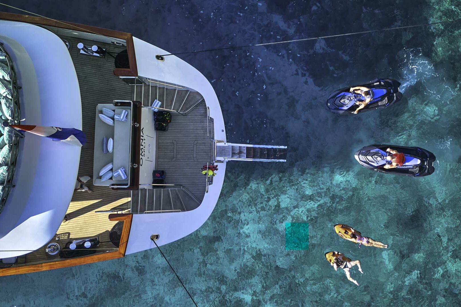 Luxury sailing yacht OMNIA water toys